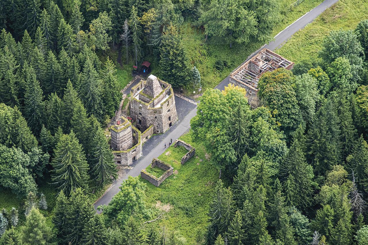 Kniha Kadaň a okolí z nebe